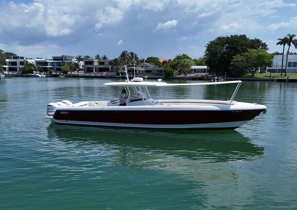 Intrepid 400 Center Console image