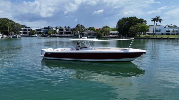 Intrepid 400 Center Console image