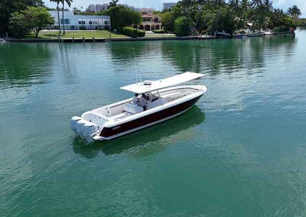 Intrepid 400 Center Console image