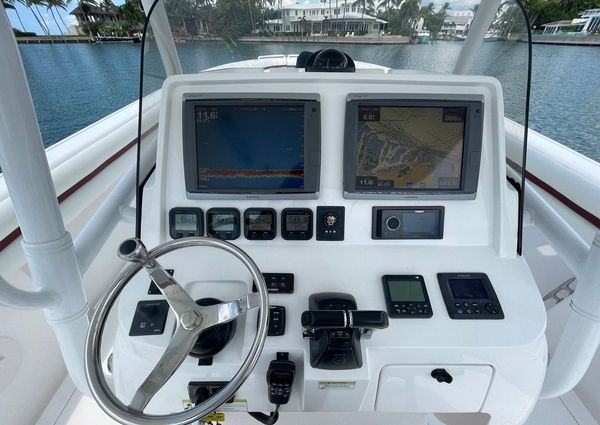 Intrepid 400 Center Console image