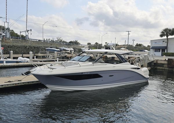 Sea Ray 320 Sundancer Outboard image