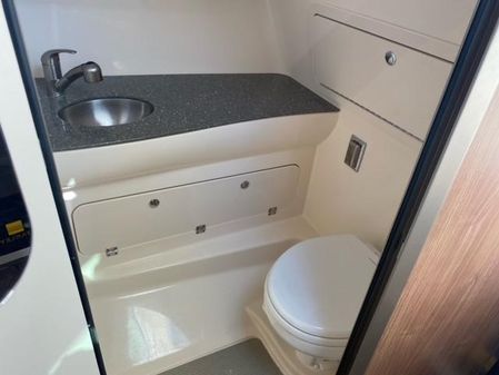 Boston Whaler 315 Conquest Pilothouse image
