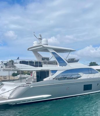 Azimut 66 FLY - main image