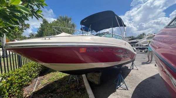 Sea Ray 185 bowrider