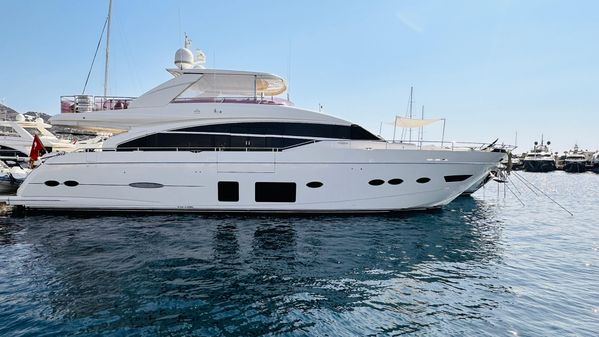 Princess Flybridge 88 Motor Yacht image