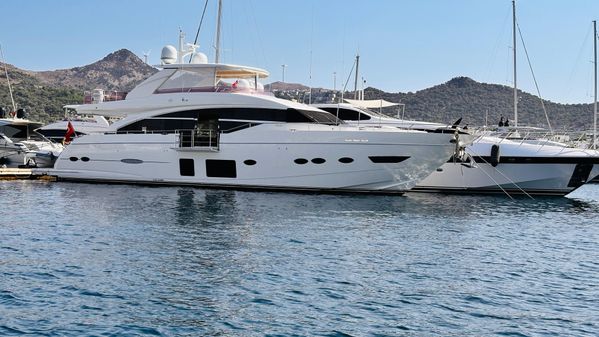 Princess Flybridge 88 Motor Yacht image