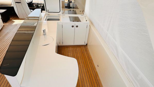 Princess Flybridge 88 Motor Yacht image