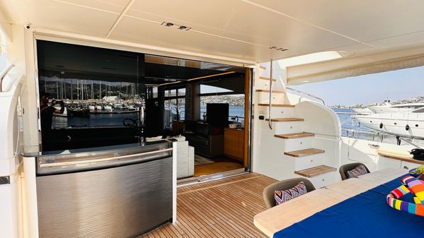 Princess Flybridge 88 Motor Yacht image