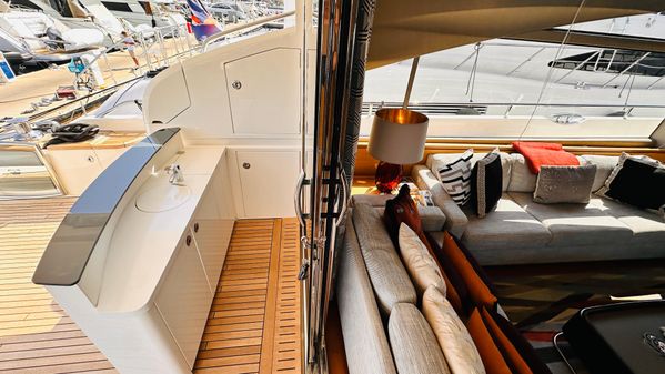 Princess Flybridge 88 Motor Yacht image