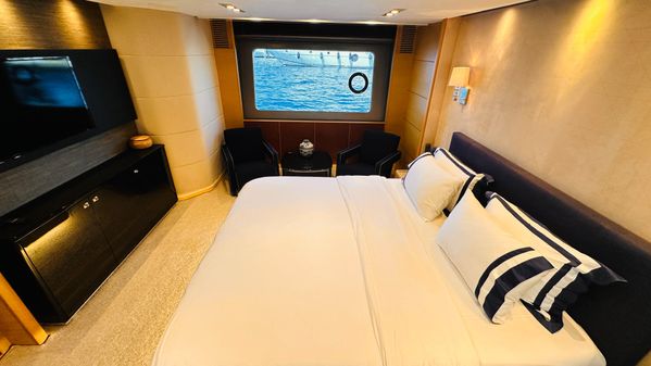 Princess Flybridge 88 Motor Yacht image