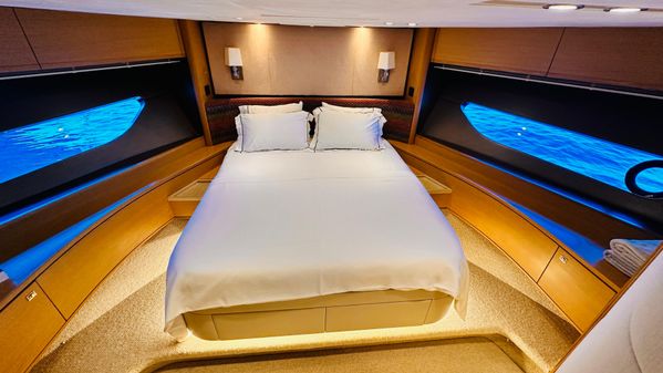 Princess Flybridge 88 Motor Yacht image