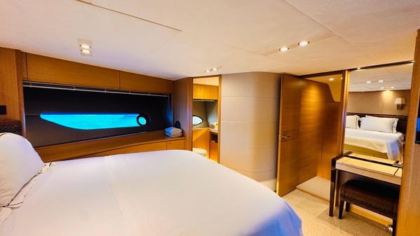 Princess Flybridge 88 Motor Yacht image