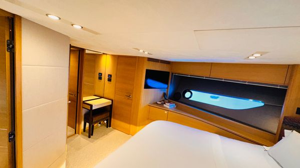 Princess Flybridge 88 Motor Yacht image