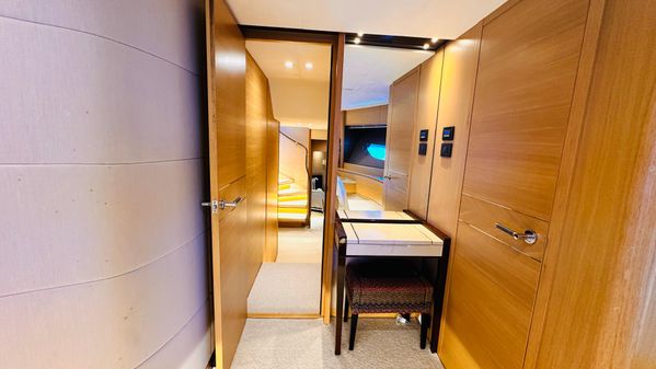 Princess Flybridge 88 Motor Yacht image