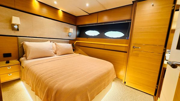 Princess Flybridge 88 Motor Yacht image