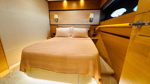 Princess Flybridge 88 Motor Yacht image