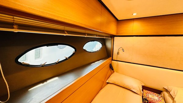 Princess Flybridge 88 Motor Yacht image