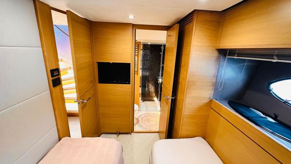 Princess Flybridge 88 Motor Yacht image