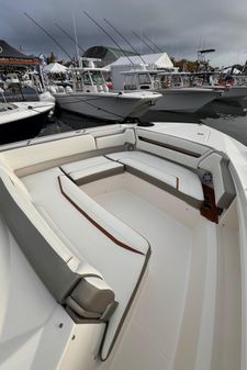 Tiara Yachts 38 LS image