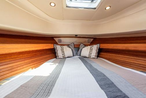 Mainship 34-PILOT-RUM-RUNNER image