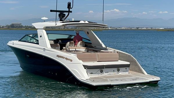 Sea Ray SLX 400 image