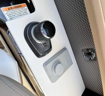 Sea Ray SLX 400 image