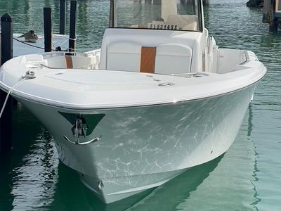 Latitude Yacht Sales - Your Local Yacht Broker, South Florida and