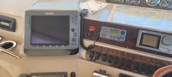 Sea Ray 450 Sundancer image