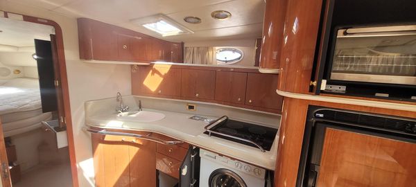 Sea Ray 450 Sundancer image