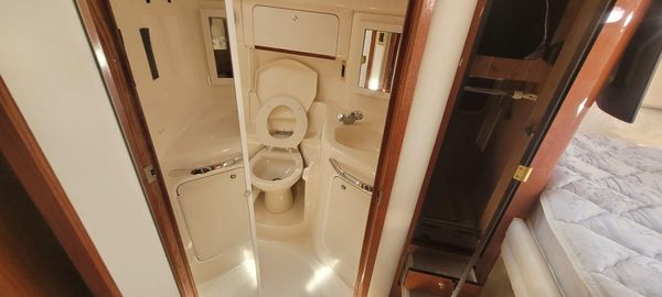 Sea Ray 450 Sundancer image