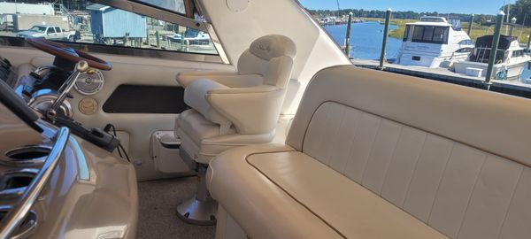 Sea Ray 450 Sundancer image