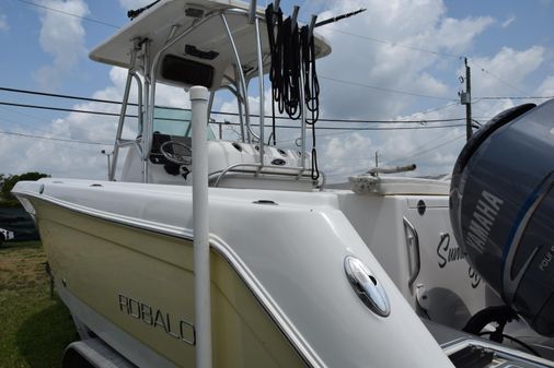 Robalo R260 Center Console image