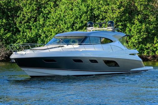 Riviera 6000 Sport Yacht image