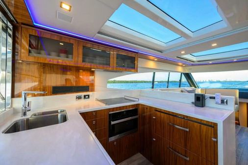 Riviera 6000 Sport Yacht image