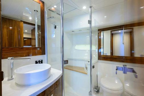 Riviera 6000 Sport Yacht image