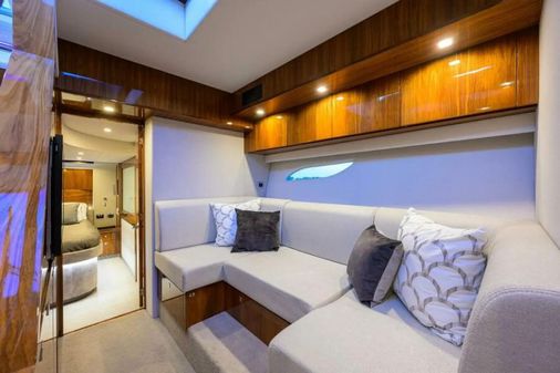 Riviera 6000 Sport Yacht image