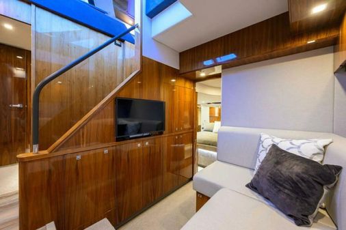 Riviera 6000 Sport Yacht image