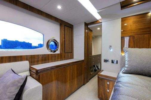 Riviera 6000 Sport Yacht image