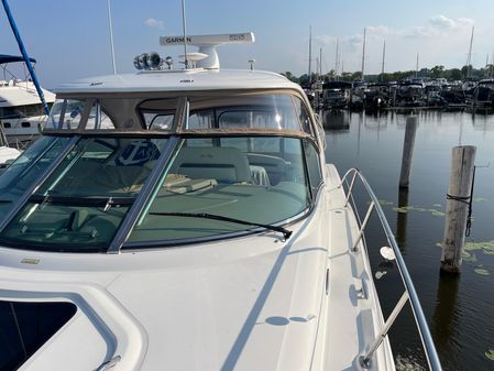 Sea Ray 420 Sundancer image