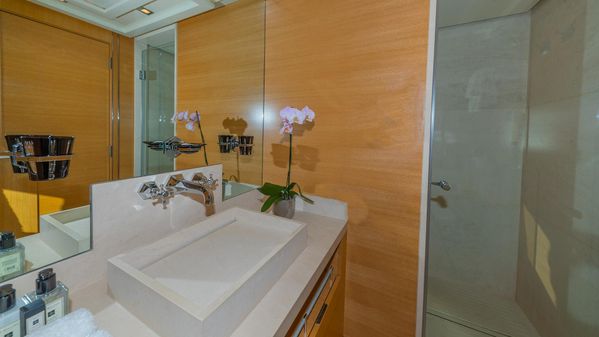 Palmer Johnson Sport Yacht 170 image