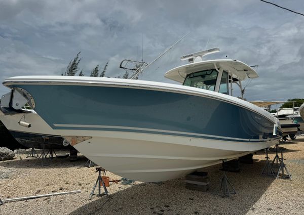 Boston-whaler 350-OUTRAGE image