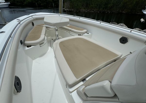 Boston-whaler 350-OUTRAGE image