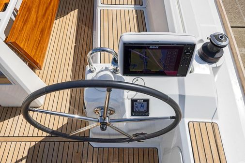 Beneteau Oceanis 38.1 image