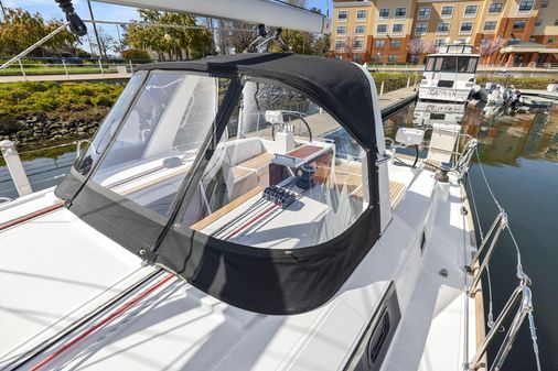 Beneteau Oceanis 38.1 image