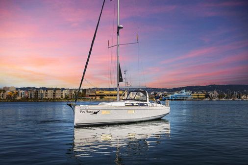 Beneteau Oceanis 38.1 image