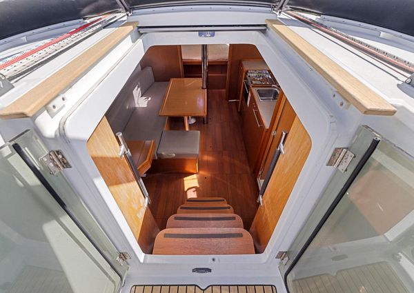 Beneteau Oceanis 38.1 image