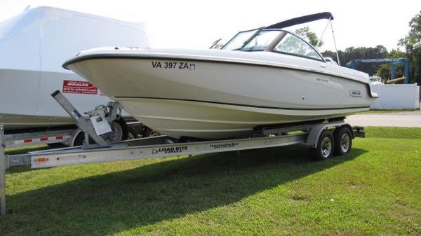 Boston Whaler 230 Vantage