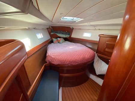 Beneteau 423 image