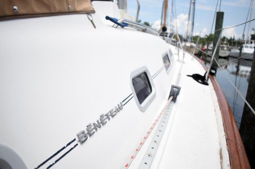 Beneteau 423 image