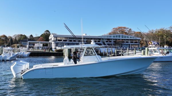 Yellowfin 39 